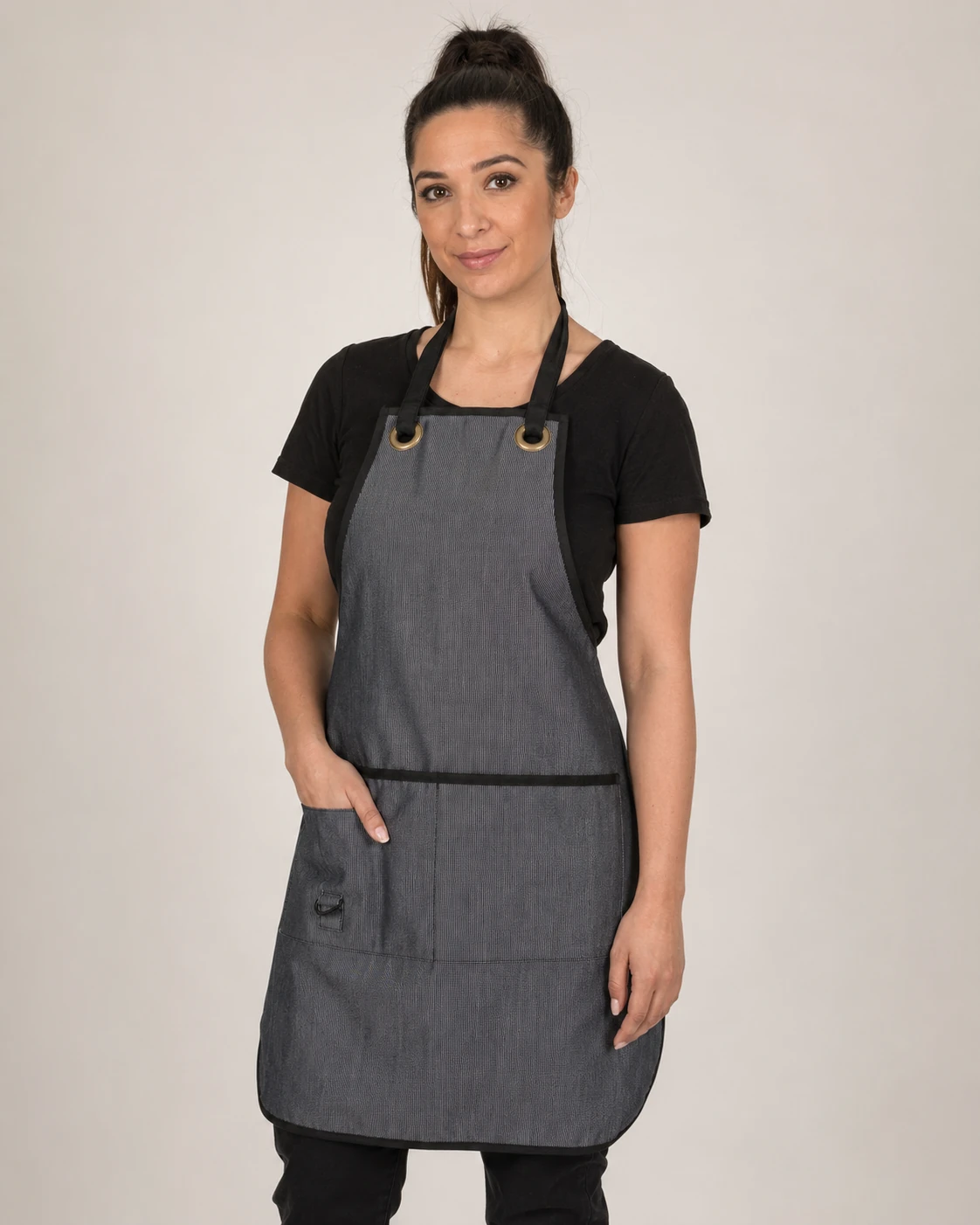 Reversible hospitality apron